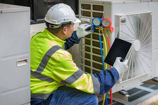 Professional Hvac technician working in Lowell, MI